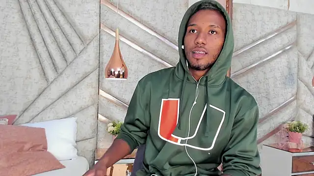 Snapshot of JamesParck chatting on 02/27/25, 12:13 JamesParck online show from 02/27/25, 12:13