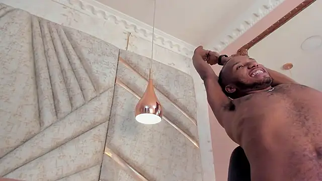 Snapshot of JamesParck chatting on 03/07/25, 06:11 JamesParck online show from 03/07/25, 06:11