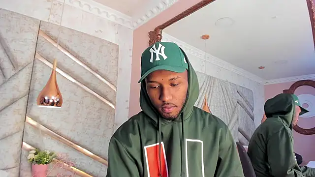 Snapshot of JamesParck chatting on 03/12/25, 12:04 JamesParck online show from 03/12/25, 12:04