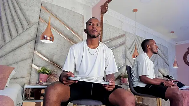 Snapshot of JamesParck chatting on 03/20/25, 03:36 JamesParck online show from 03/20/25, 03:36