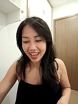 Sugar2k5 online show from 12/18/24, 01:56