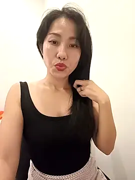 Sugar2k5 online show from 02/13/25, 01:59