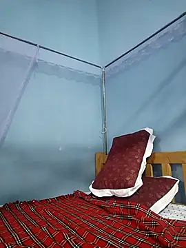 Snapshot of cocolicky chatting on 10/04/25, 05:16 cocolicky online show from 10/04/25, 05:16