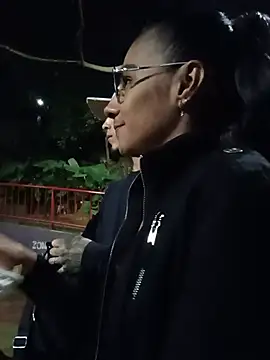 Leslly  online show from 06/10/26, 11:46