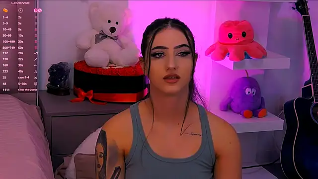 Snapshot of LaylaBrown chatting on 09/21/25, 08:43 LaylaBrown online show from 09/21/25, 08:43