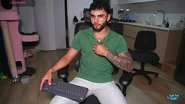 Derek w online show from 12/19/24, 11:35