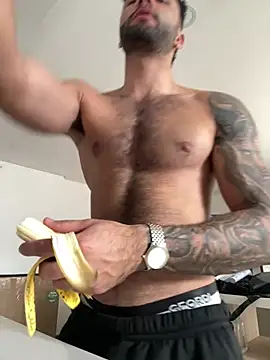 Derek w online show from 02/01/25, 04:22