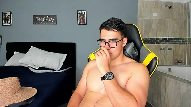 owengray2n online show from 01/14/25, 01:36