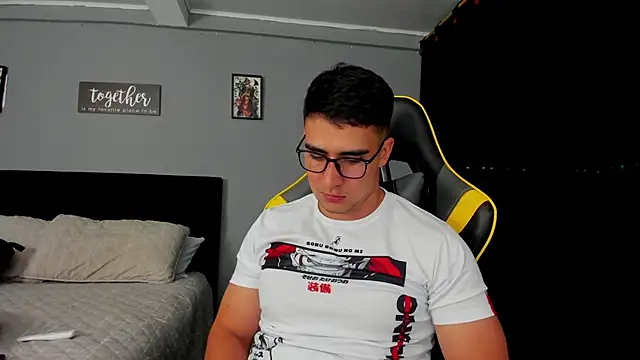 owengray2n online show from 03/17/25, 11:43