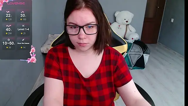 Snapshot of Emily_Amorre chatting on 09/25/25, 01:09 Emily Amorre online show from 09/25/25, 01:09