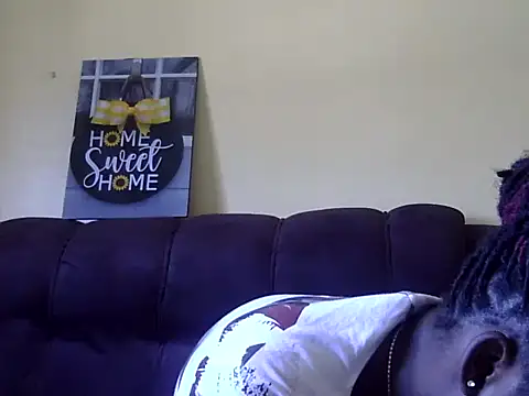 Snapshot of Sexy_racy_rebel_ chatting on 02/22/25, 09:23 Sexy racy rebel online show from 02/22/25, 09:23