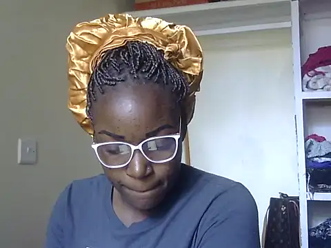 Sexy racy rebel  online show from 11/24/25, 09:09