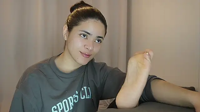 Feetgirl01 online show from 03/13/25, 05:39