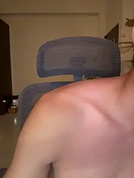 Snapshot of Ner0924_N chatting on 11/18/25, 02:43 Ner0924 N online show from 11/18/25, 02:43