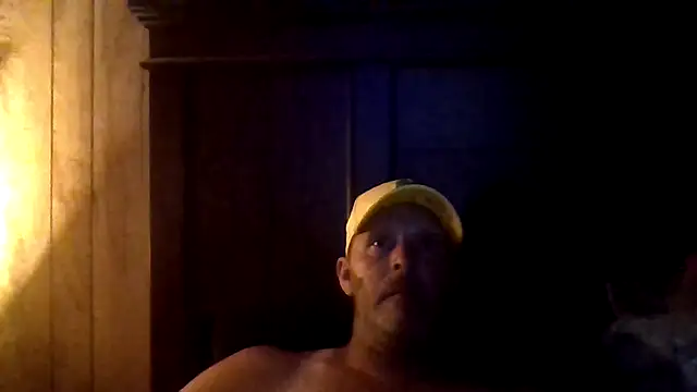 Snapshot of big-fun1981 chatting on 07/26/26, 02:31 big-fun1981 online show from 07/26/26, 02:31