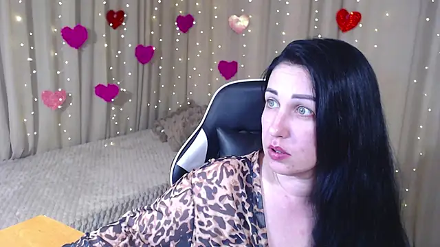 Snapshot of JillStevens chatting on 04/25/26, 04:26 JillStevens online show from 04/25/26, 04:26