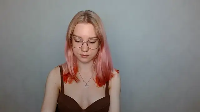 cindi hot online show from 12/08/24, 08:09