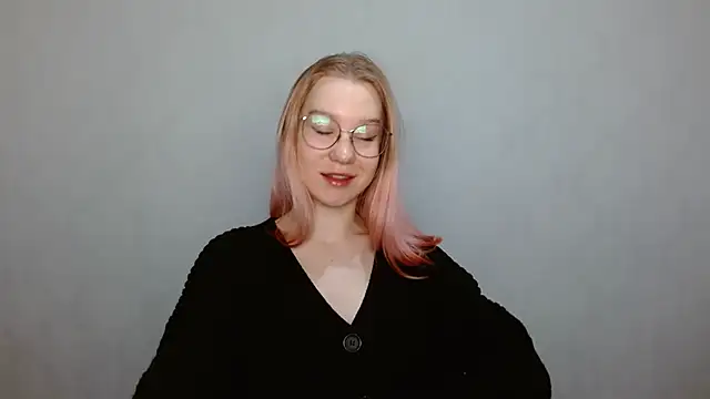 cindi hot online show from 12/16/24, 09:03