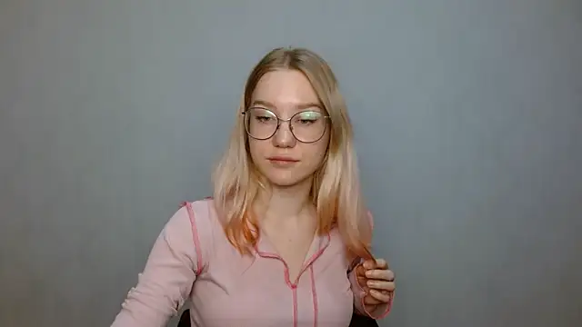 cindi hot online show from 01/19/25, 12:39