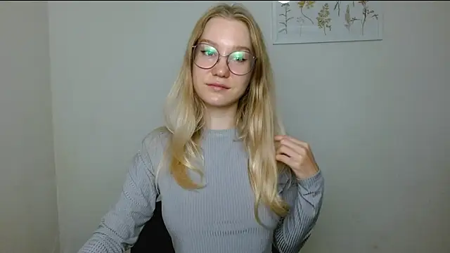 cindi hot online show from 09/13/25, 08:58