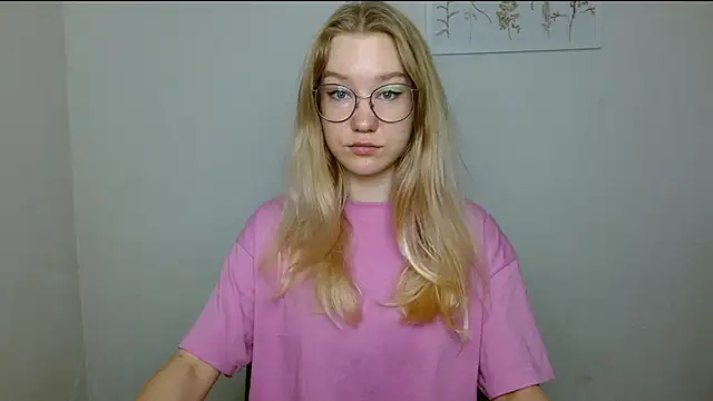 cindi hot online show from 09/19/25, 10:27