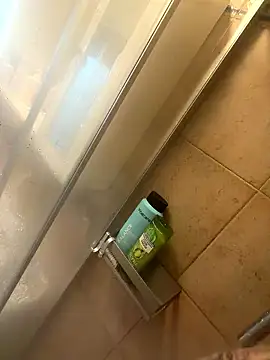 1ninefellababy online show from 01/08/26, 01:02