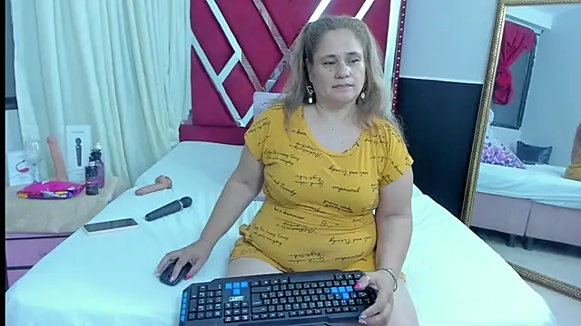 AnyelaGitanaMature online show from 01/15/25, 06:43