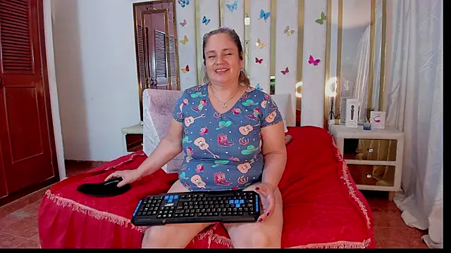 AnyelaGitanaMature online show from 02/03/26, 06:22