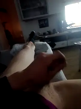 Snapshot of KidoXVII chatting on 10/01/25, 04:07 KidoXVII online show from 10/01/25, 04:07