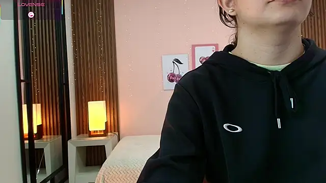 alina martinelli online show from 04/08/26, 11:43