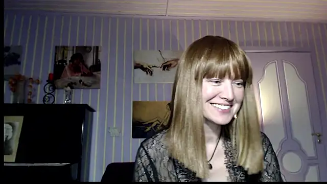 Snapshot of Marquise555 chatting on 03/04/26, 05:30 Marquise555 online show from 03/04/26, 05:30