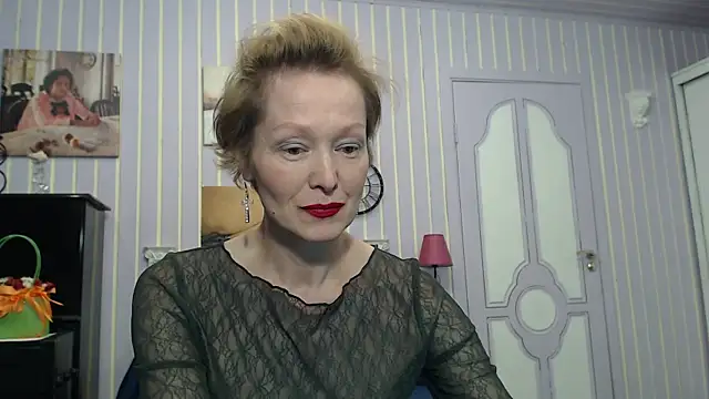 Snapshot of Marquise555 chatting on 04/04/26, 04:04 Marquise555 online show from 04/04/26, 04:04