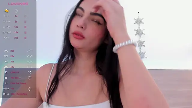 kareena basu online show from 12/18/25, 06:36