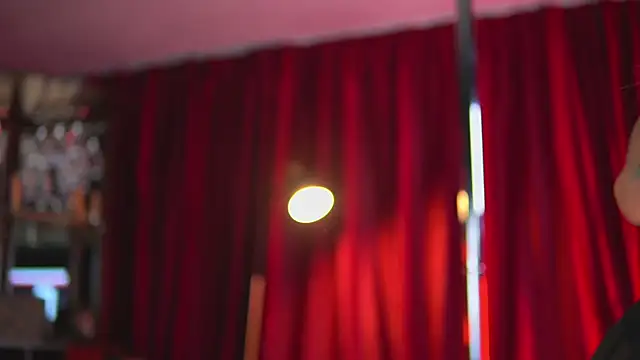 Evelyn Evyyy online show from 09/25/25, 06:11