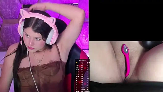 Trianna   online show from 10/07/25, 05:43