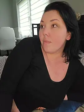 Snapshot of -BonnieBlack- chatting on 05/07/26, 06:52 -BonnieBlack- online show from 05/07/26, 06:52