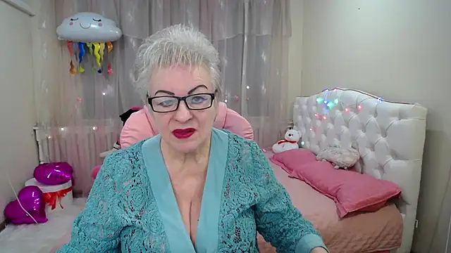 KayleSmoll online show from 01/28/25, 07:21