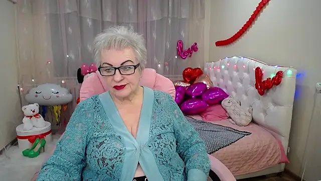 KayleSmoll online show from 02/02/25, 04:59