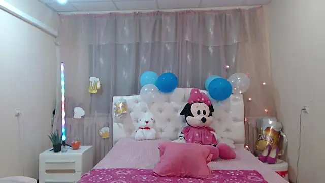 KayleSmoll online show from 09/19/25, 06:41