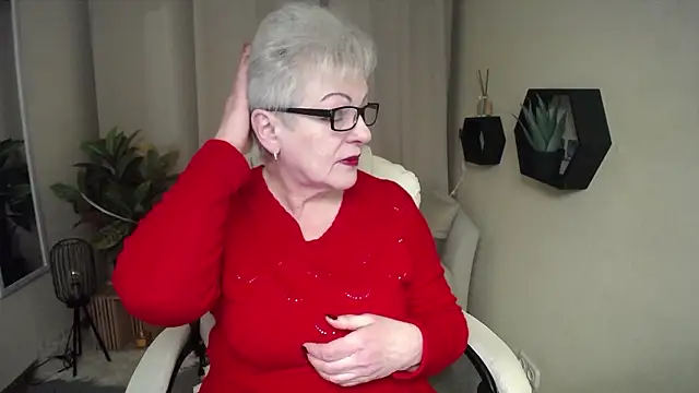 KayleSmoll online show from 02/03/26, 07:41