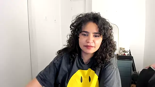 Snapshot of cinnamon_rosa chatting on 12/04/24, 01:14 cinnamon rosa online show from 12/04/24, 01:14