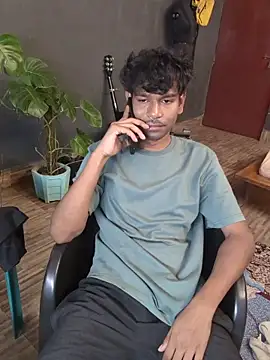 richardjames95 online show from 10/13/25, 08:31