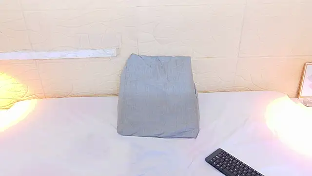 Shamiraa moore online show from 03/04/25, 10:49