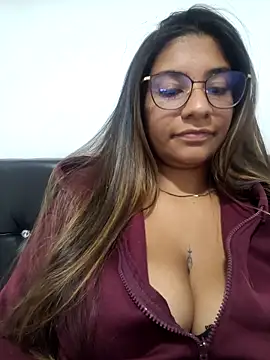 Sofythom1 online show from 12/21/25, 01:13