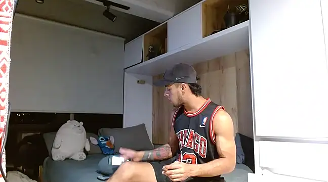 Snapshot of Nathan_Mendoza chatting on 03/03/25, 10:06 Nathan Mendoza online show from 03/03/25, 10:06