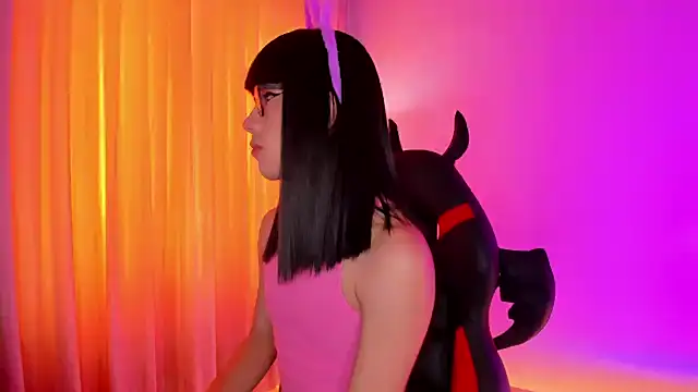 Snapshot of Kaarla___ chatting on 03/20/25, 03:04 Kaarla online show from 03/20/25, 03:04