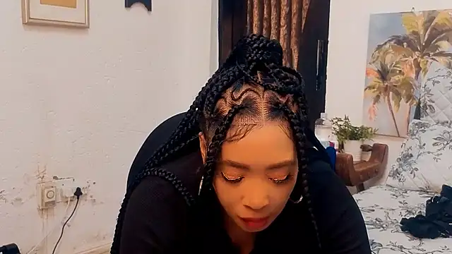 Snapshot of GiantBootyMilf chatting on 05/16/26, 04:50 GiantBootyMilf online show from 05/16/26, 04:50