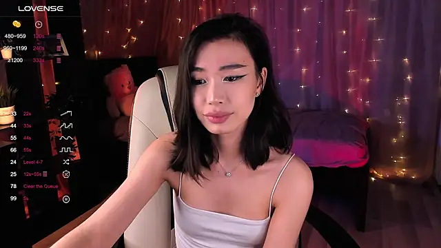 sensualily online show from 12/28/24, 09:40