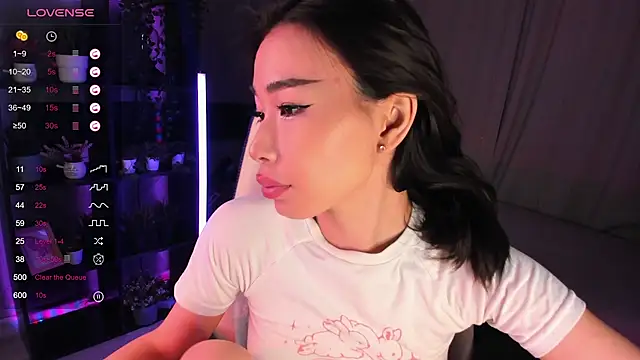 sensualily online show from 11/05/25, 03:23