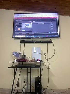 scarlet tommy online show from 04/14/26, 07:42